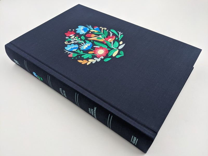 Biblia azul bordado sobre tela, letra super gigante - NVI