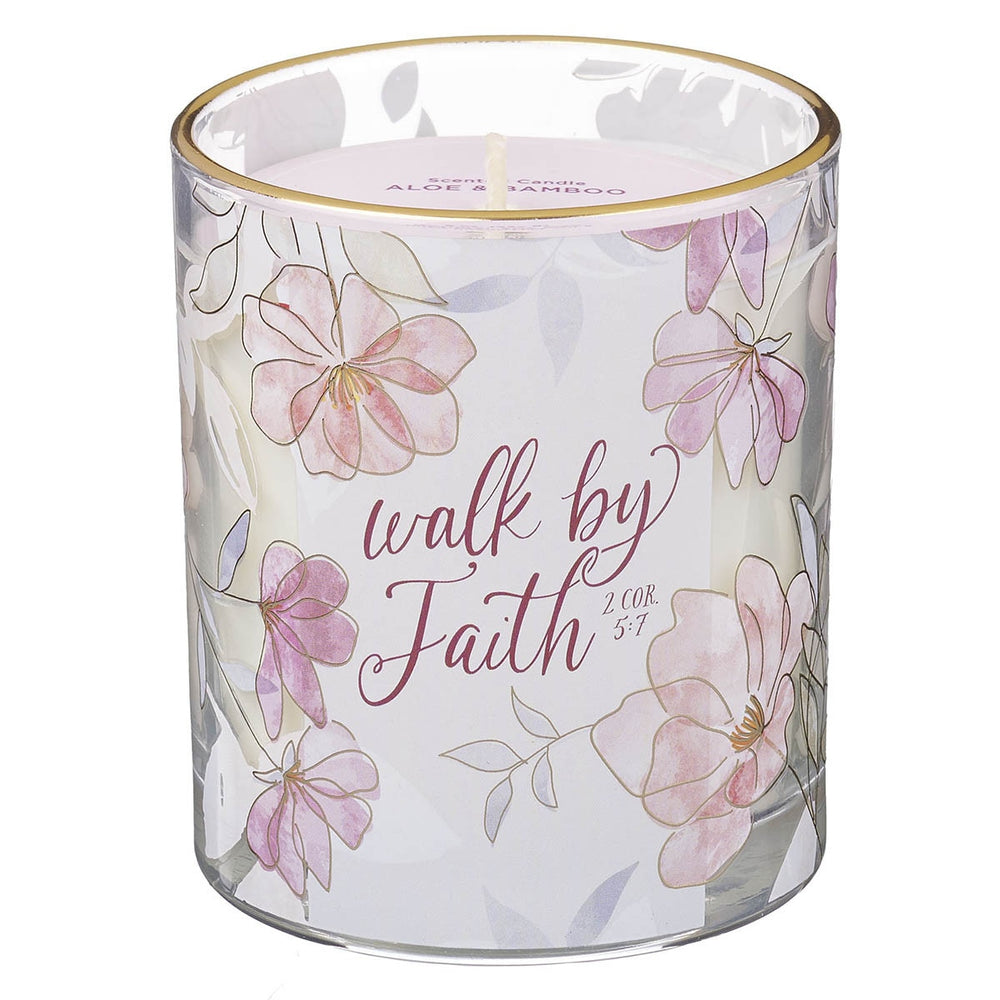 Vela Aromática “Walk by Faith” Aloe y Bamboo 8 oz – 2 Corintios 5:7