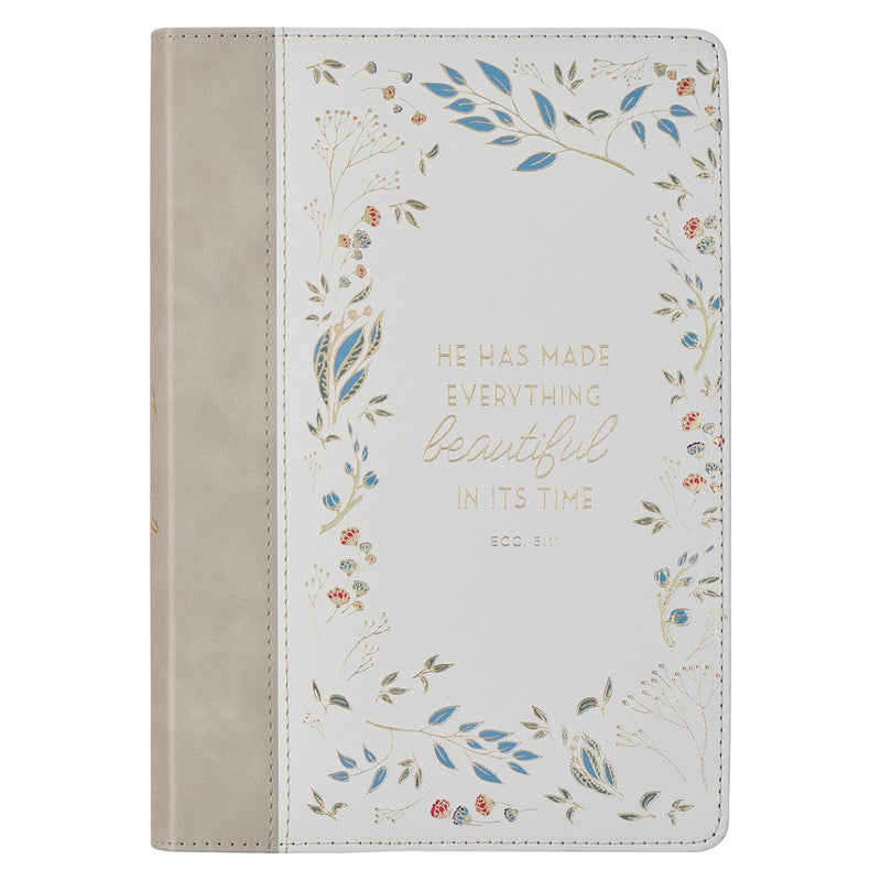 DIARIO CLÁSICO DE PIEL SINTÉTICA, ESTAMPADO FLORAL CREMA "EVERYTHING BEAUTIFUL"